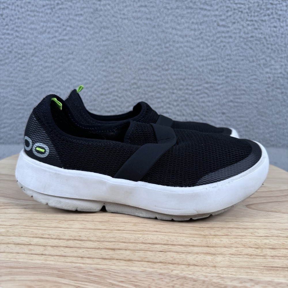 OOFOS OOmg eeZee Womens Size 5 Black Mesh Slip On Recovery Shoes Cushion Ortho